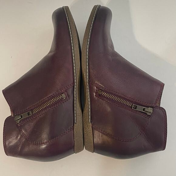 Dansko Red and Brown Ankle Booties Sleek Design - Picture 4 of 16